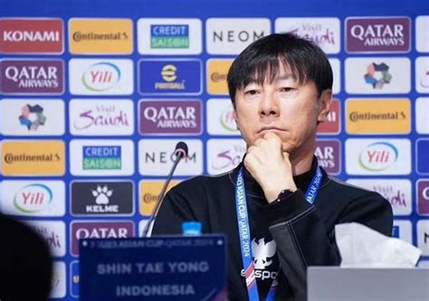Breaking News: Shin Tae.